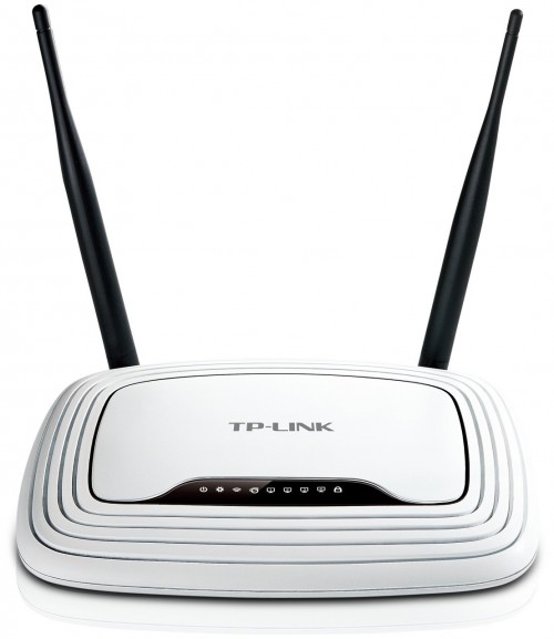 TP-Link TL-WR841N Routeur sans fil N Switch 300 Mbps 4 ports 10/100 Mbps 2 x antenne 5dBi pour moins de 20 €.