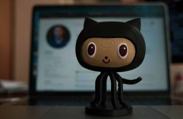 GitHub active les profils privés : quelles options pour commencer ?
