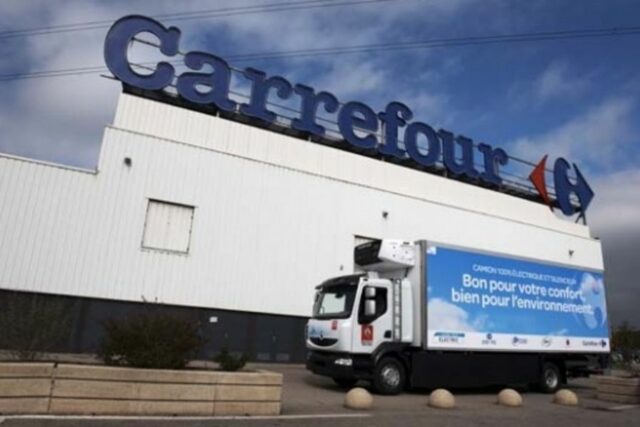 Carrefour teste un service de livraison à domicile en l'absence du client grâce à une serrure connectée
