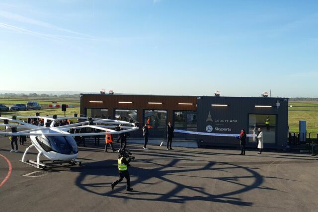 Un premier vol d'essai devant le public en France pour le taxi volant de Volocopter
